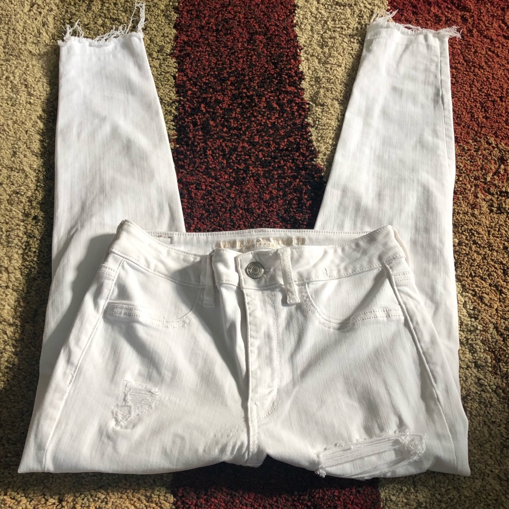 American eagle outfitters size 6 distressed jeans